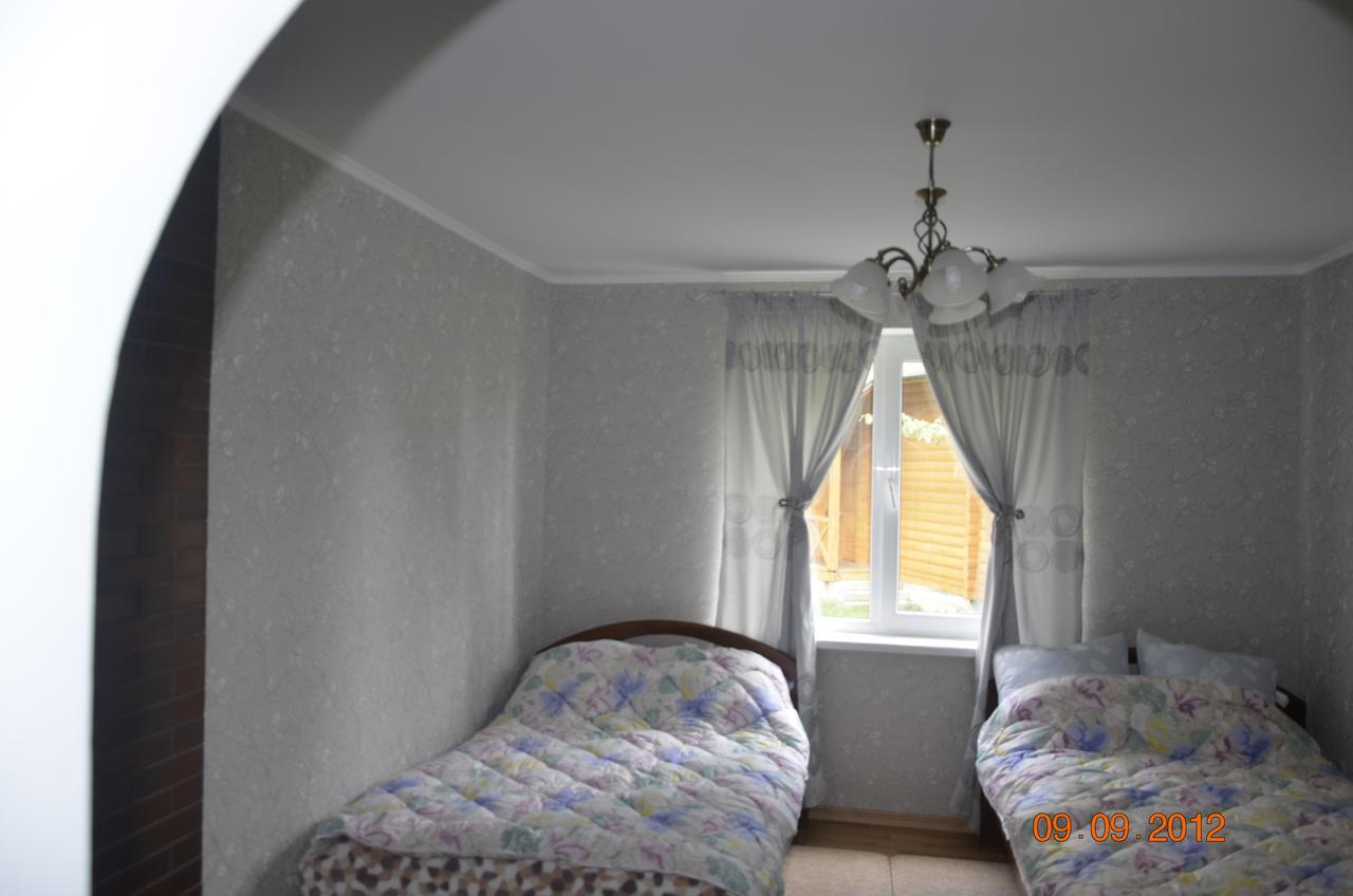 Дом У Днепра Prokhorovka Exterior foto