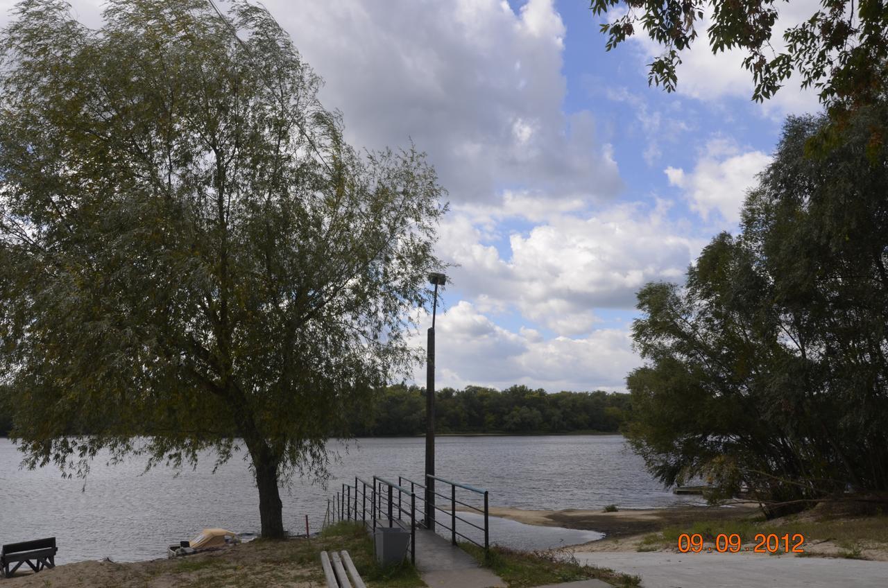 Дом У Днепра Prokhorovka Exterior foto